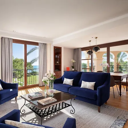 אתר נופש The St. Regis Mardavall Mallorca 5*