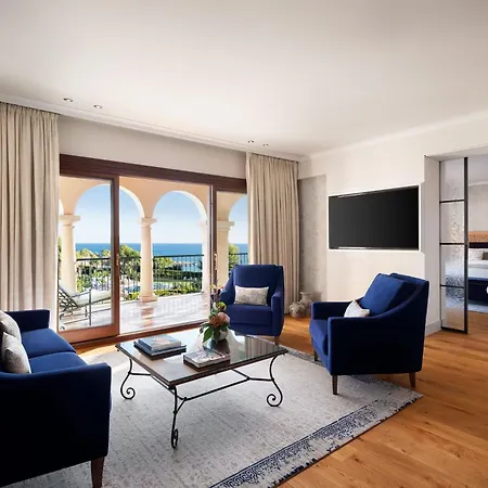 אתר נופש The St. Regis Mardavall Mallorca