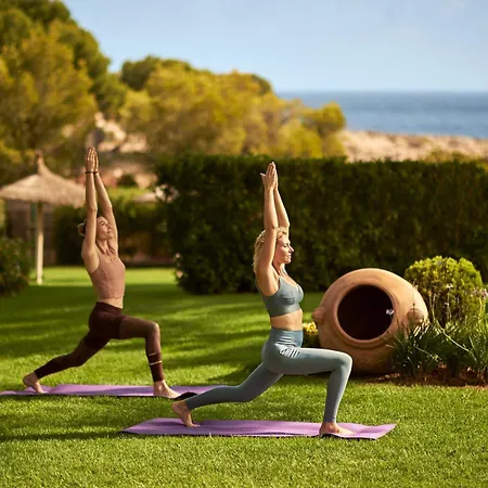 אתר נופש The St. Regis Mardavall Mallorca