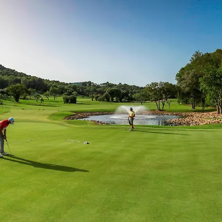 אתר נופש The St. Regis Mardavall Mallorca
