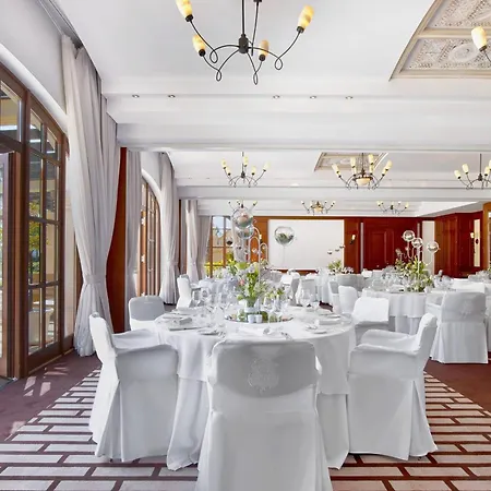 אתר נופש The St. Regis Mardavall Mallorca Palmanova
